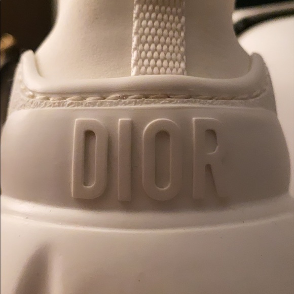 Dior sneakers… pre loved 🥰  💞 - Picture 4 of 4